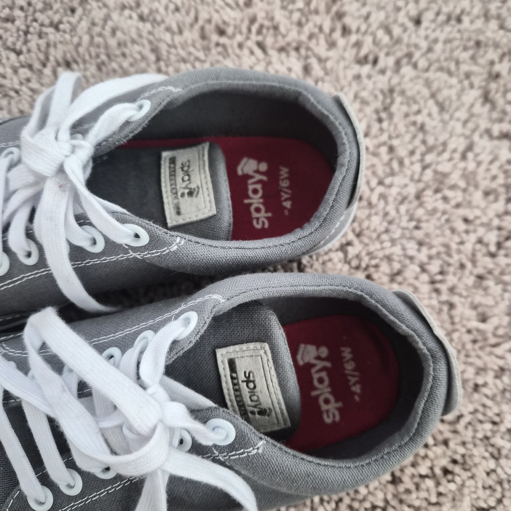 Splay Barefoot Grey Sneakers - Picture 3 of 5
